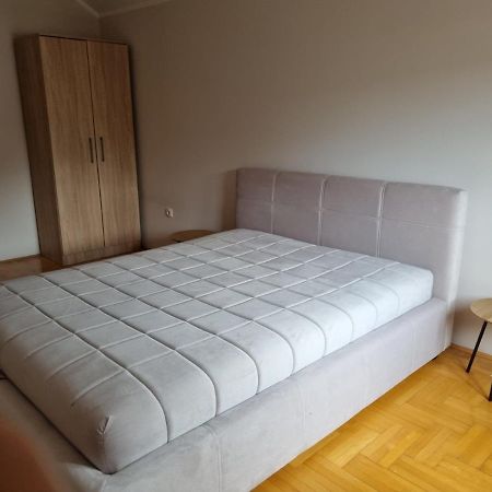 Apartman Branko Kruševac Eksteriør bilde