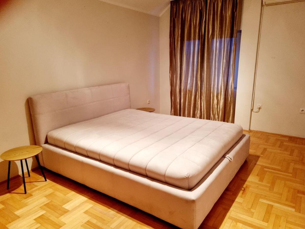 Apartman Branko Kruševac Eksteriør bilde